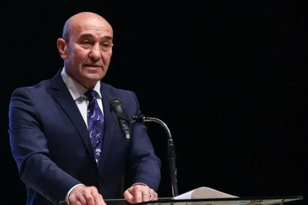 Soyer’den CHP’ye polis müdahalesi için... Soyer’den CHP’ye polis müdahalesi için...