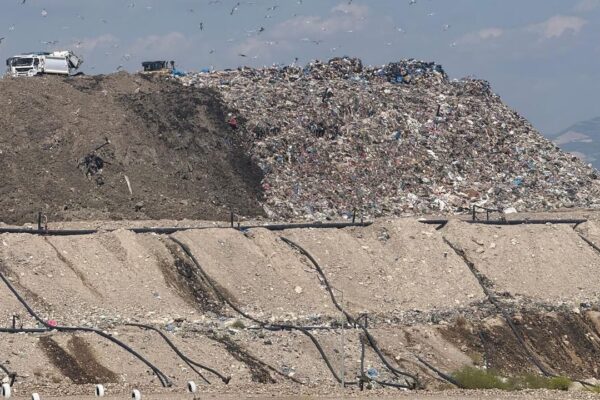 Bergama’nın vahşi depolaması meclis gündeminde! Bergama’nın vahşi depolaması meclis gündeminde!
