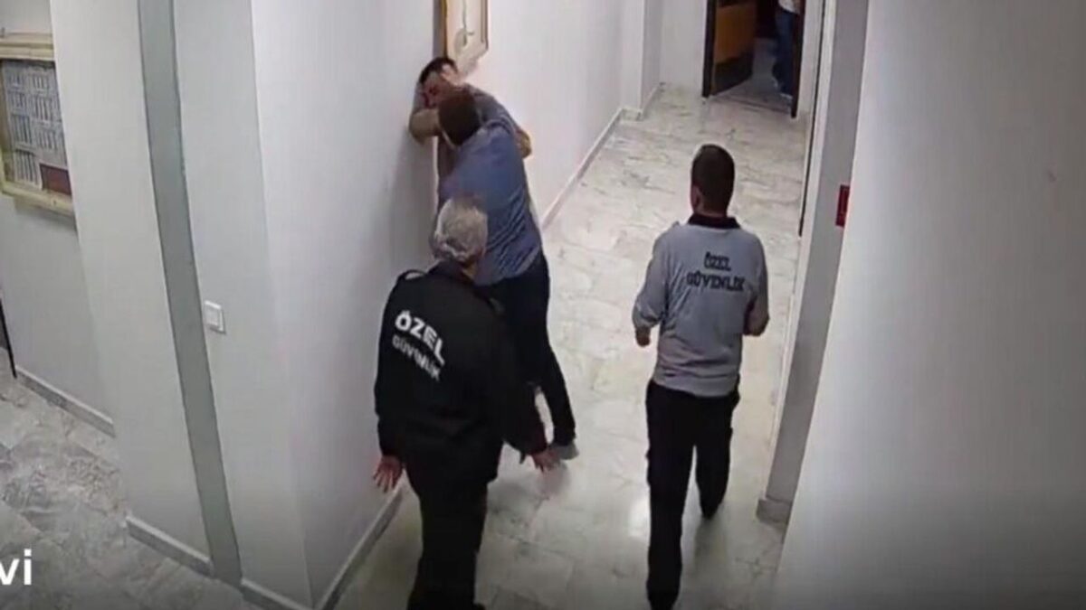 Personelini darp eden hastane müdürü açığa alındı!