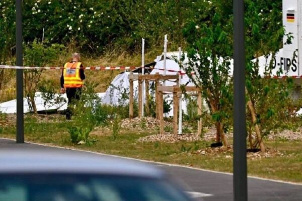 Paraşütçüleri taşıyan uçak düştü: 11 kişi öldü