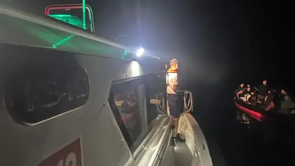 Bodrum’da 32 kaçak göçmen kurtarıldı