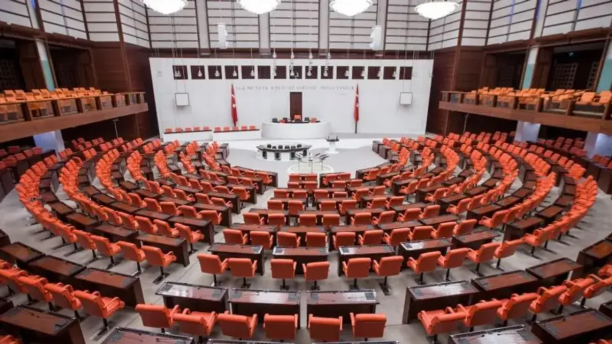 TBMM’deki taciz davasında 4 sanığa tahliye