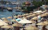 Bodrum sahillerine tatilci akını!