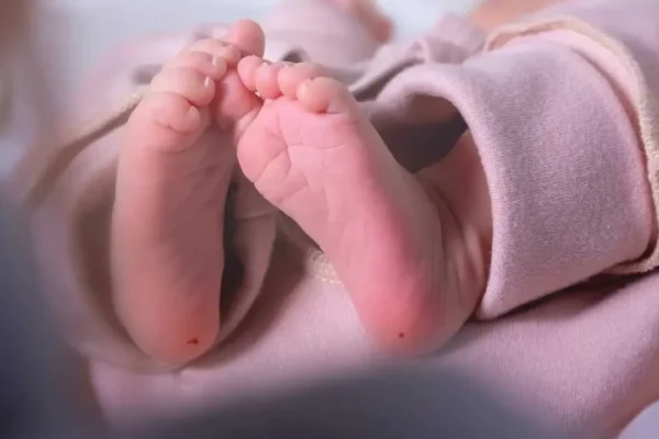 16 yıllık bebek cinayetini topuk kanı çözdü!