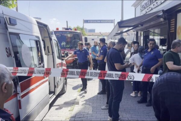 Pastanede gaz kaçağı: 5 çalışan tedaviye alındı