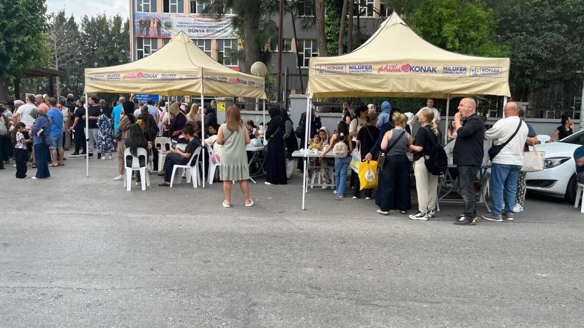 Konak Belediyesi’nden öğrenci ve velilere sınav desteği Konak Belediyesi’nden öğrenci ve velilere sınav desteği