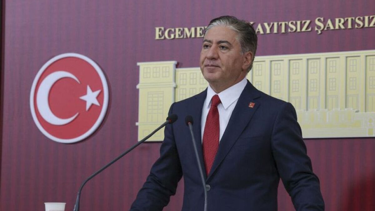 CHP’li Murat Emir’den ‘yeni parti’ açıklaması CHP’li Murat Emir’den ‘yeni parti’ açıklaması