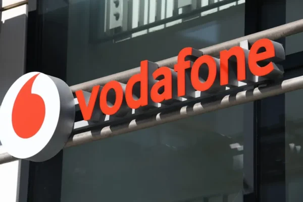 Dünyanın telekom devi Vodafone satıldı: Yeni sahib...