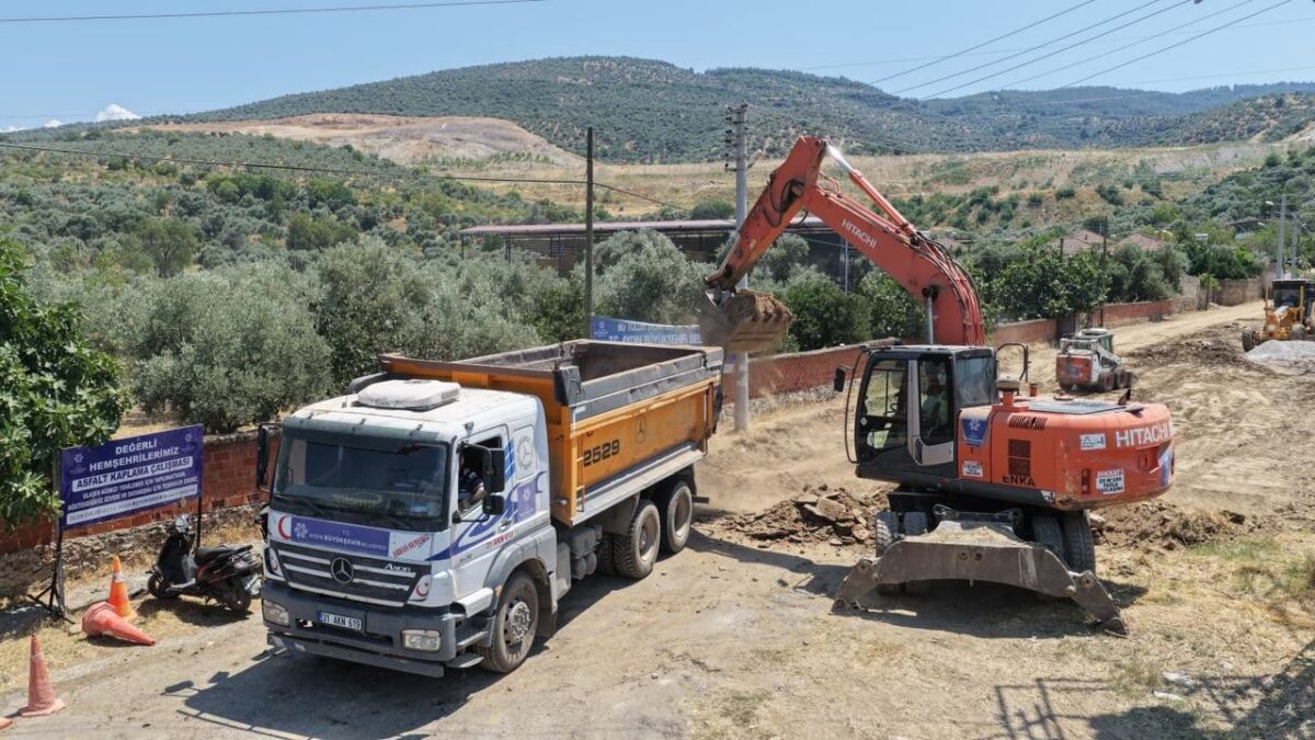 Aydın’ın dört bir yanında ulaşım yatırımları sürüyor Aydın’ın dört bir yanında ulaşım yatırımları sürüyor