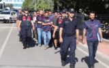 Kar maskeli 7 kişilik çete 2 kişiyi kaçırdı: 3 milyon liralık gasp Kar maskeli 7 kişilik çete 2 kişiyi kaçırdı: 3 milyon liralık gasp