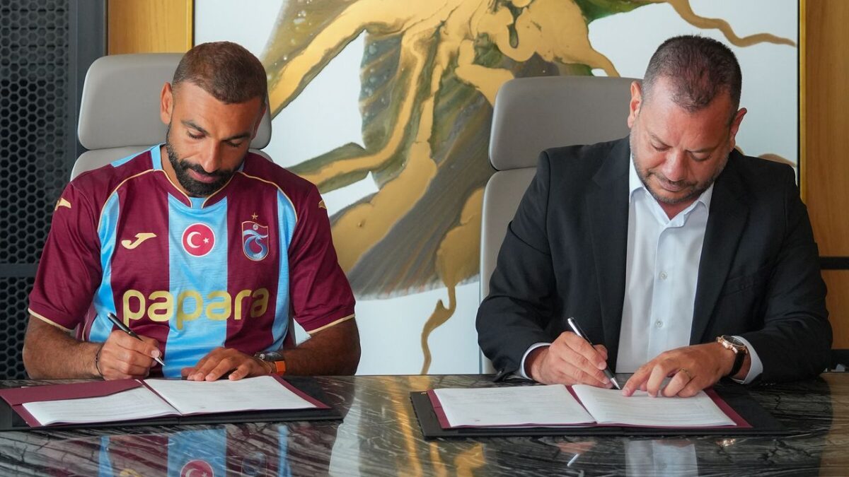 İmza atıldı: Salah’a senelik 17 milyon euro garanti para!