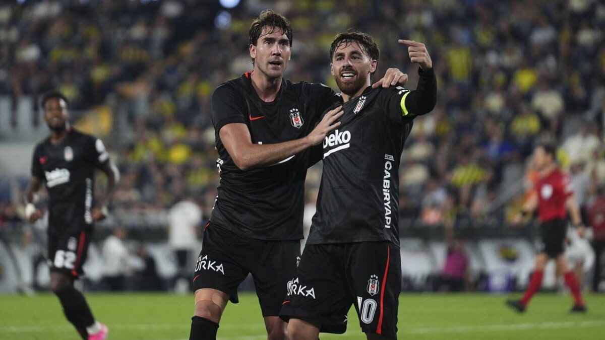 Dusan Vlahovic, Mario Gomez’i geride bıraktı