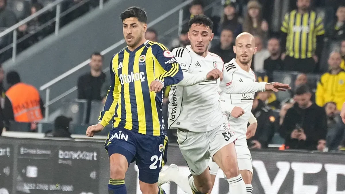 Fenerbahçe – Beşiktaş derbisinin hakemi belli oldu! Fenerbahçe – Beşiktaş derbisinin hakemi belli oldu!