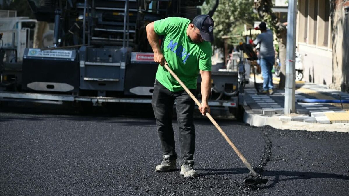 Salihli Çiçek Caddesi Adı Gibi Olacak