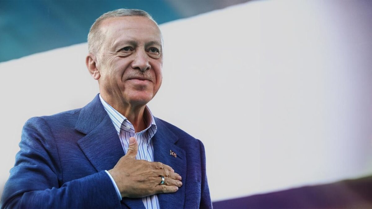 Araştırmacı Yaldız’dan transfer sonrası değerlendirme: Erdoğan’ın masasında artık İzmir diye bir gündem var! Araştırmacı Yaldız’dan transfer sonrası değerlendirme: Erdoğan’ın masasında artık İzmir diye bir gündem var!