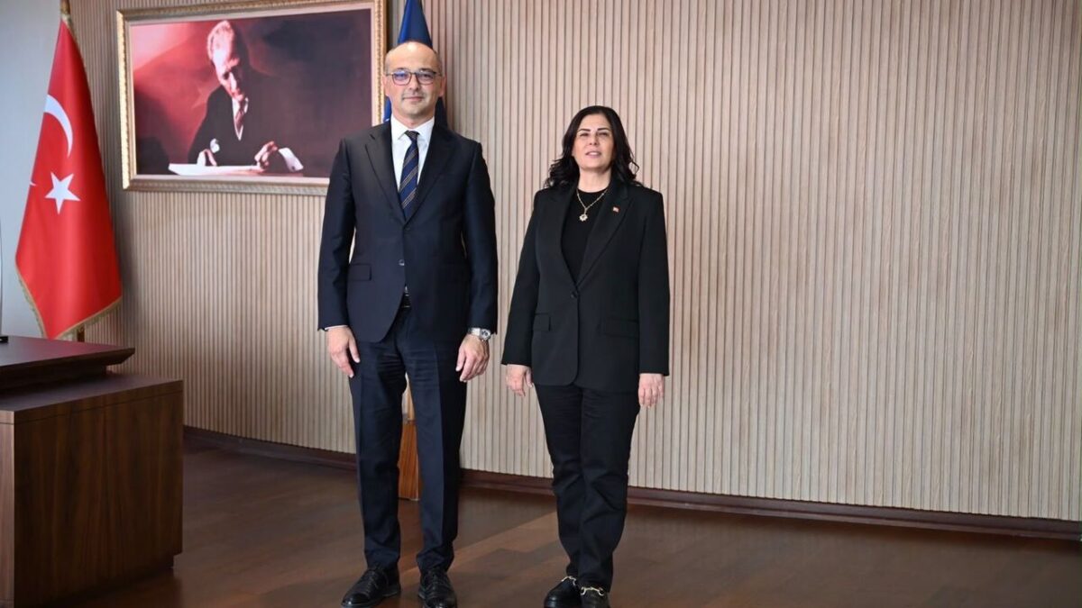 Karayolları 2. Bölge Müdürü Büyük’ten Başkan Çerçioğlu’na ziyaret Karayolları 2. Bölge Müdürü Büyük’ten Başkan Çerçioğlu’na ziyaret